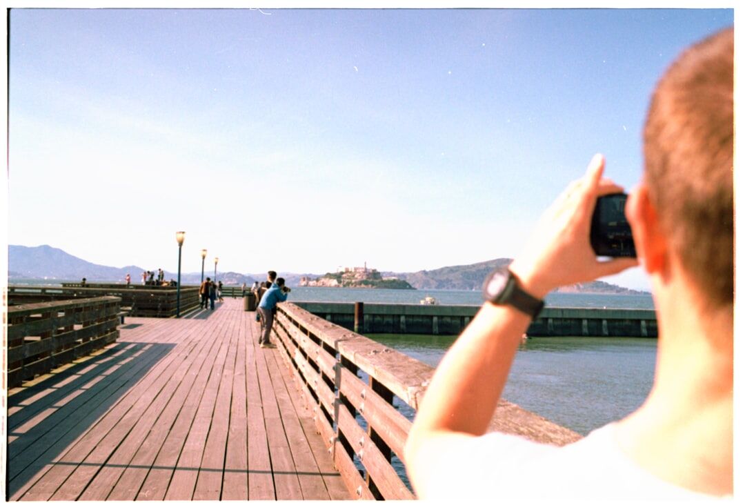 photographer taking street photos